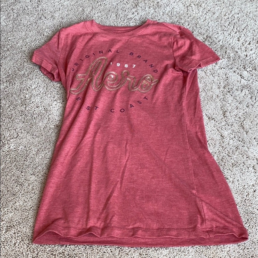 i am selling a shirt.